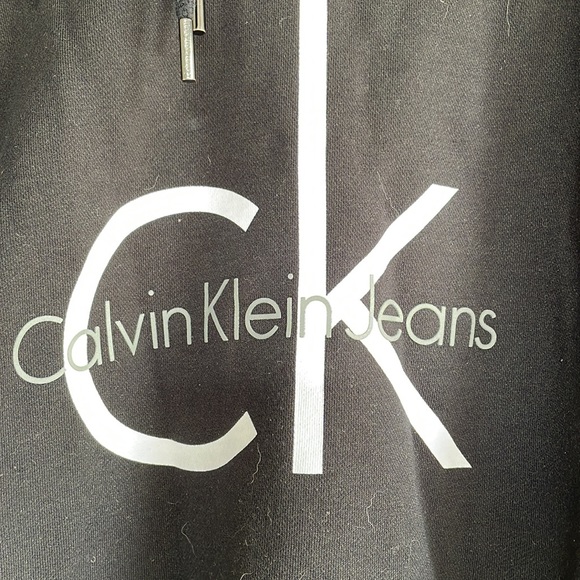 Calvin Klein Hoodie - Picture 2 of 4
